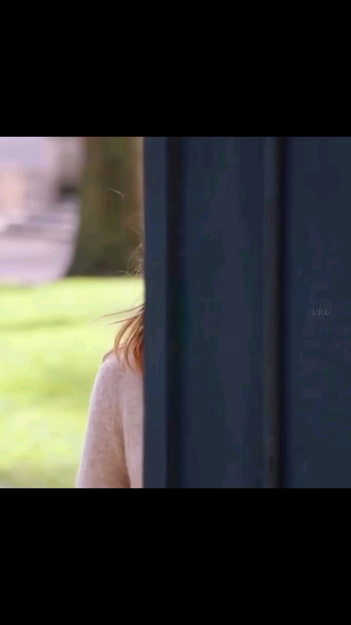 Any Ana de Armas fans? 👀💕
Do follow ~ @vibewidth.us 
.
.
#anadearmas