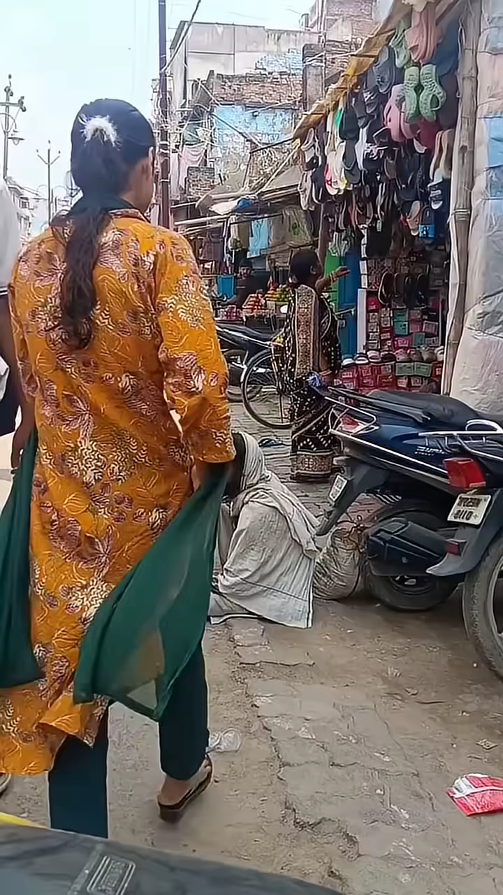Ek madad aur muskan