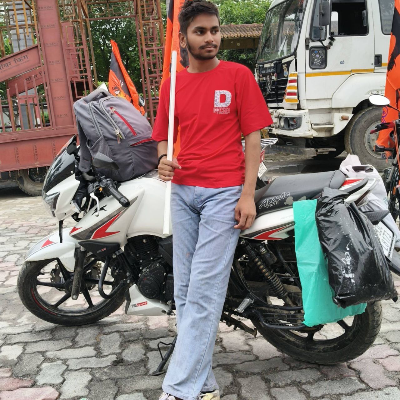 SHYAM kushwah on Bideo