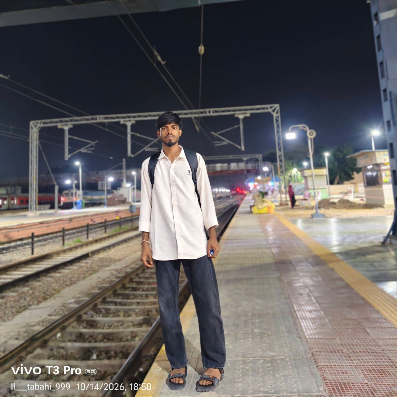 AADIWASI VLOGER on Bideo