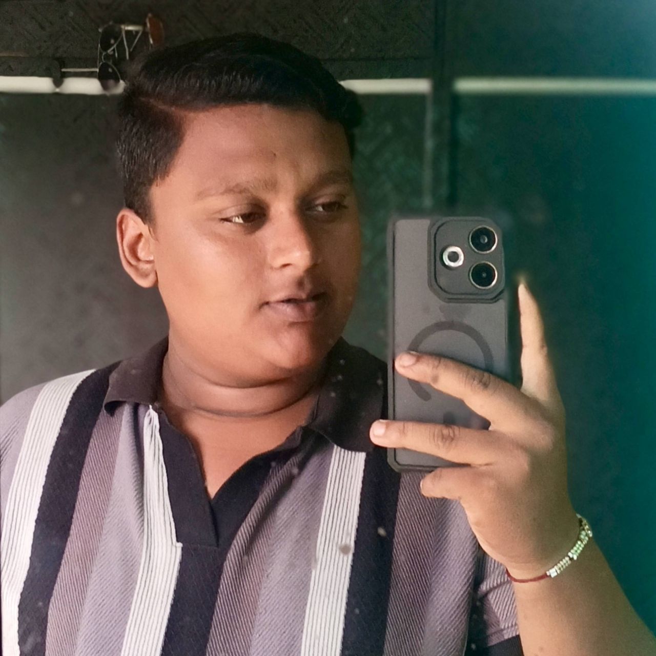 Siddhu_vlogger on Bideo