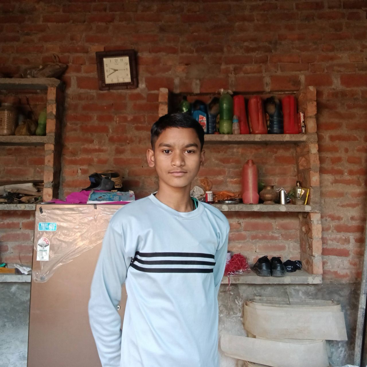 Shivansh editing video on Bideo