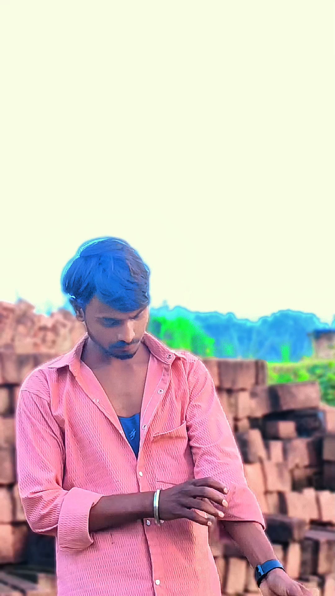 लखनऊ में ब दहेसत goli chali police nigrani me