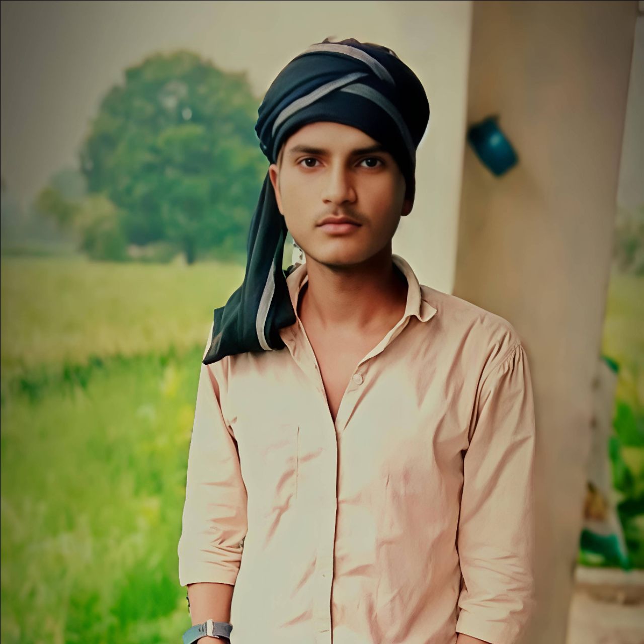 Avnish dj vlogger up87 on Bideo