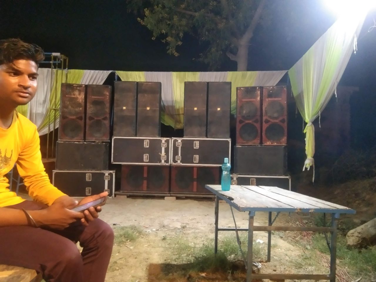 Post by Avnish dj vlogger up87 on Bideo