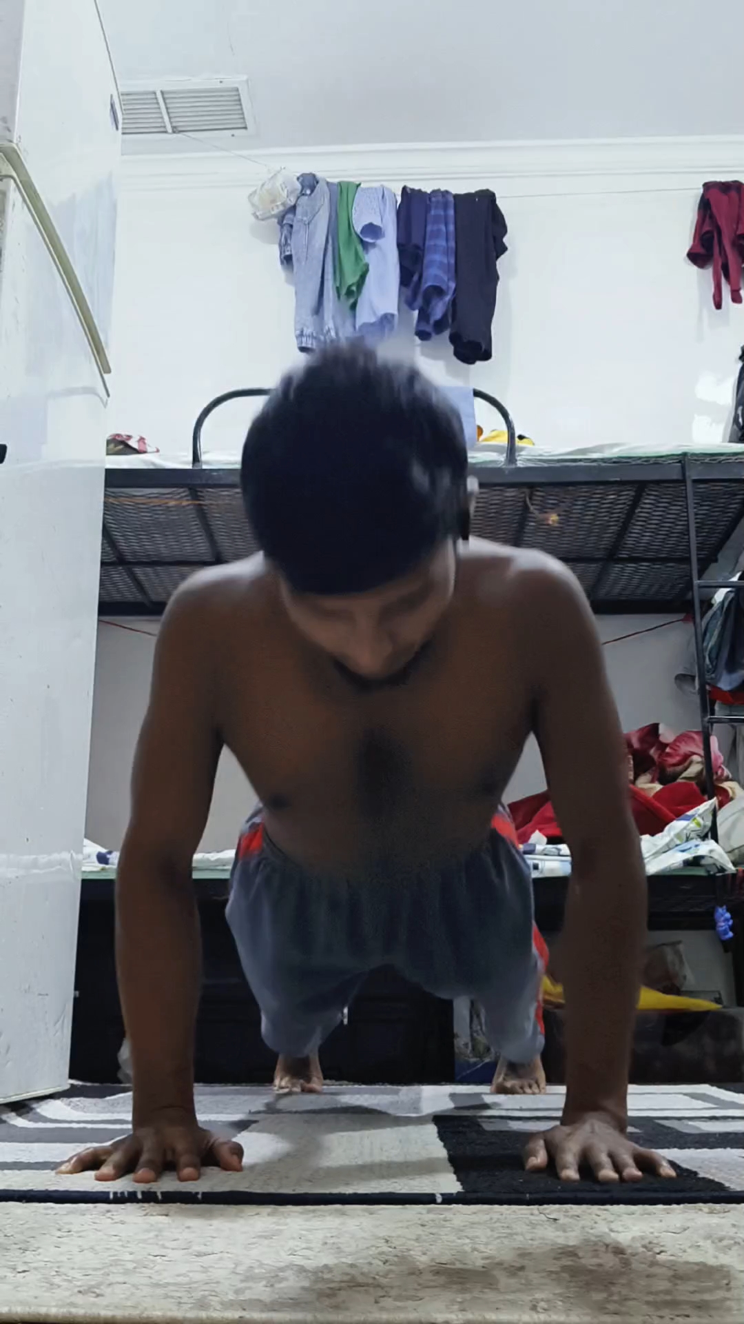CAN YOU DO 30 PUSH-UPS? 💪🔥 | Push-Up Challenge #Shorts