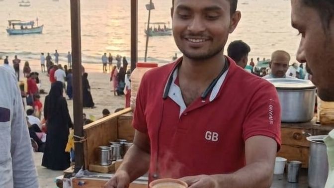 Chaye bech ka pm banna hai