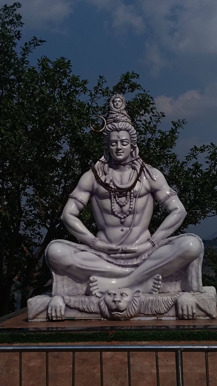 Mata Rani 🌄🌸🦚👣🙏