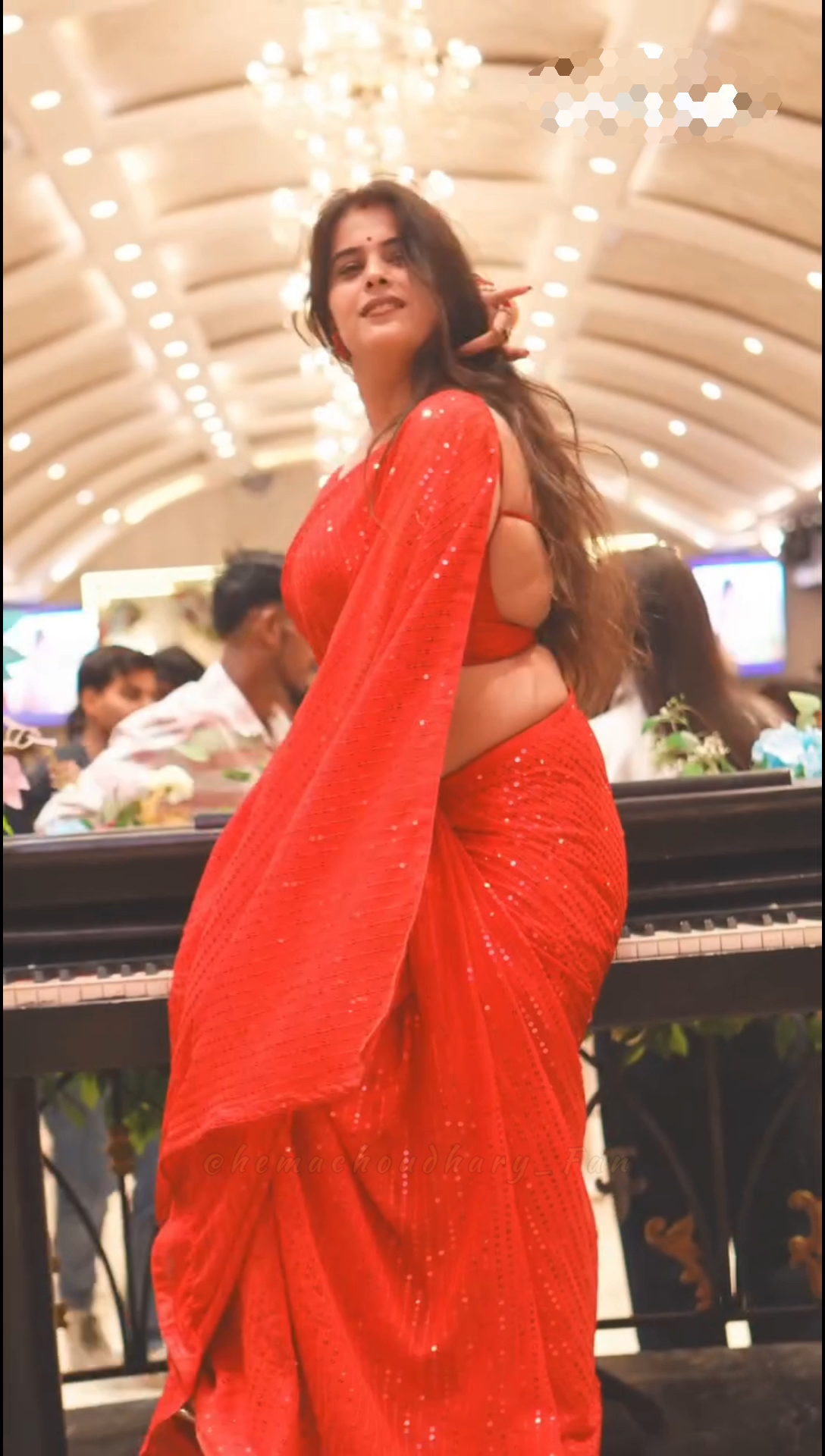 Beautiful Red Saree Look ❤️✨ | Traditional Dance & Entertainment | Hema Choudhary #Shorts