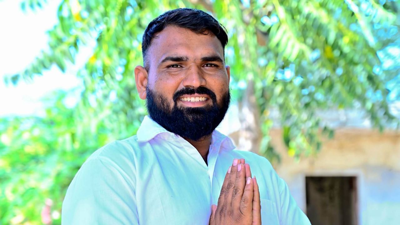 सरपंच पद हेतु आवेदक