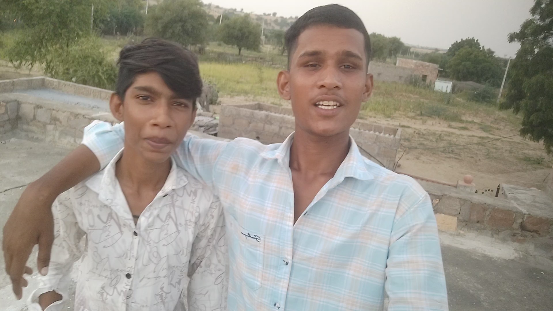 फर्स्ट ब्लॉक 🎥