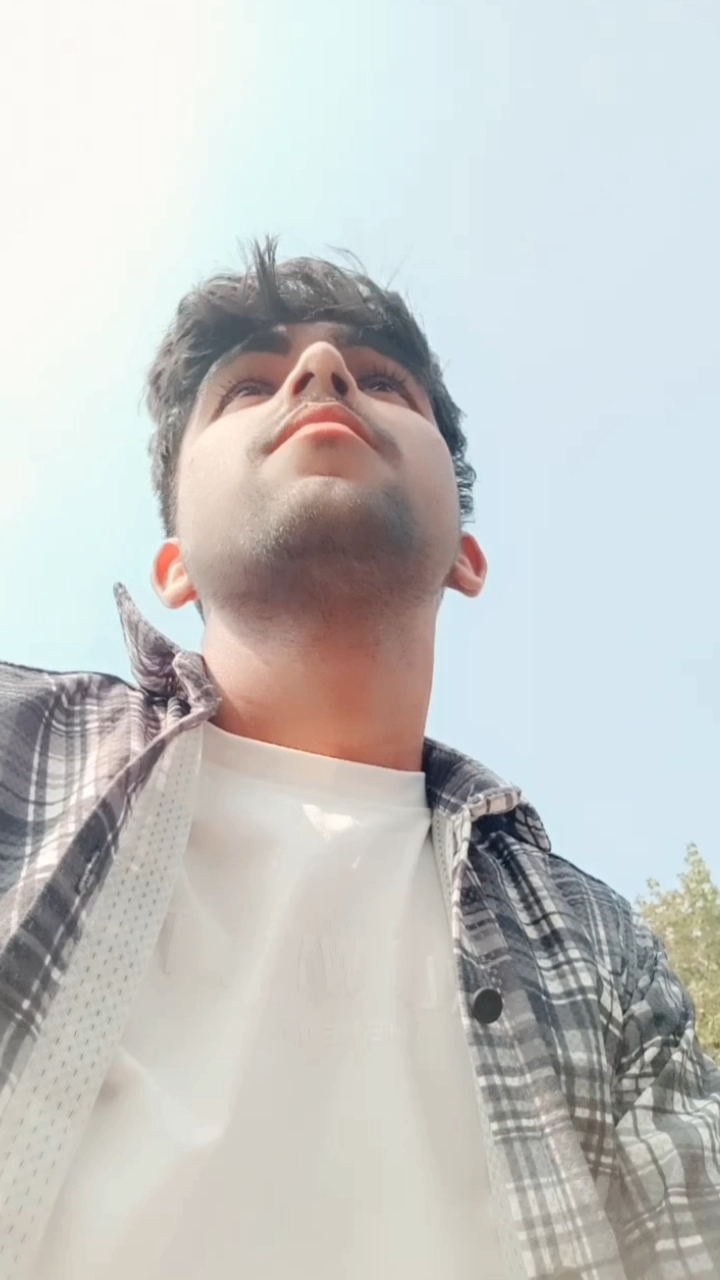 My fust and tril video