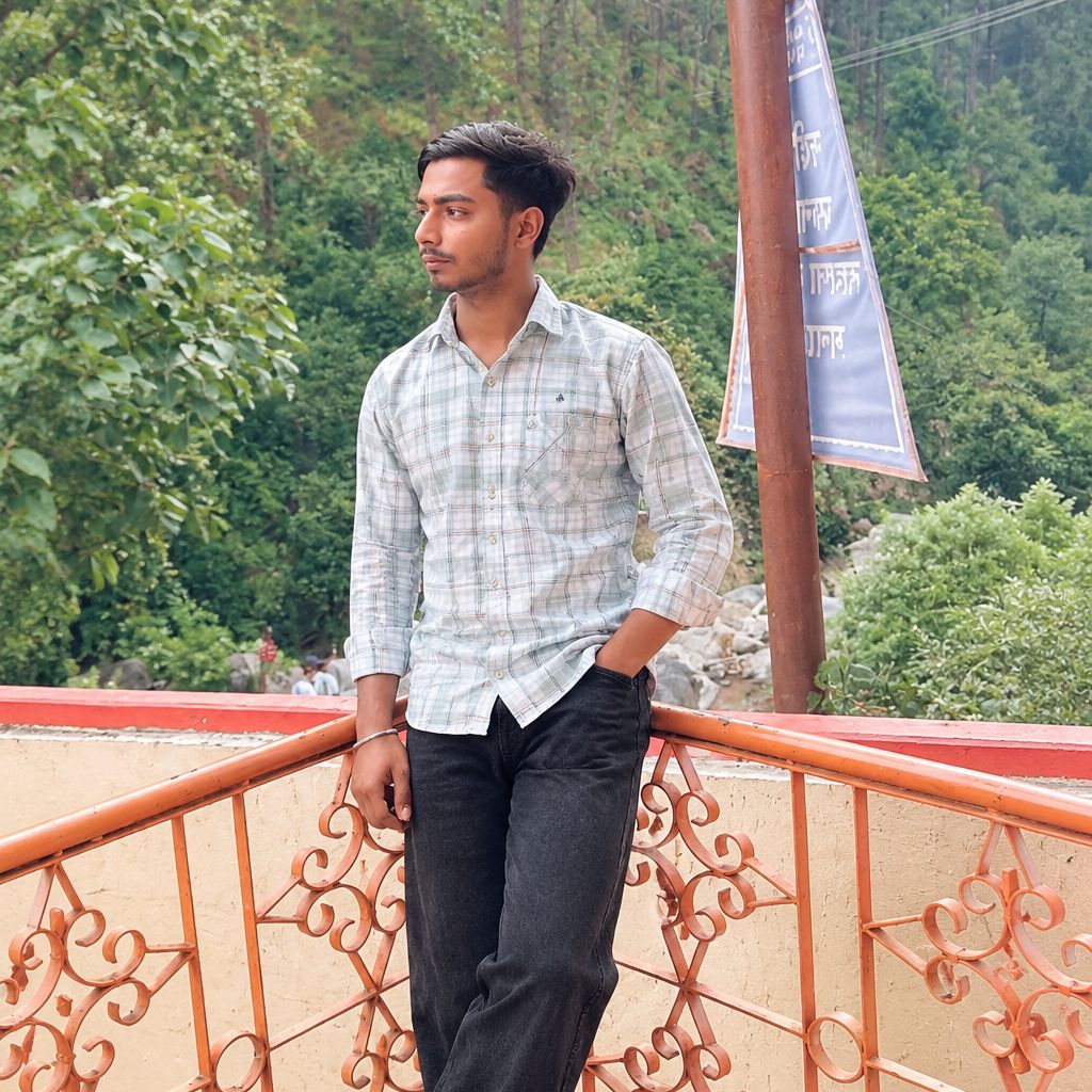 Kapilpandit on Bideo