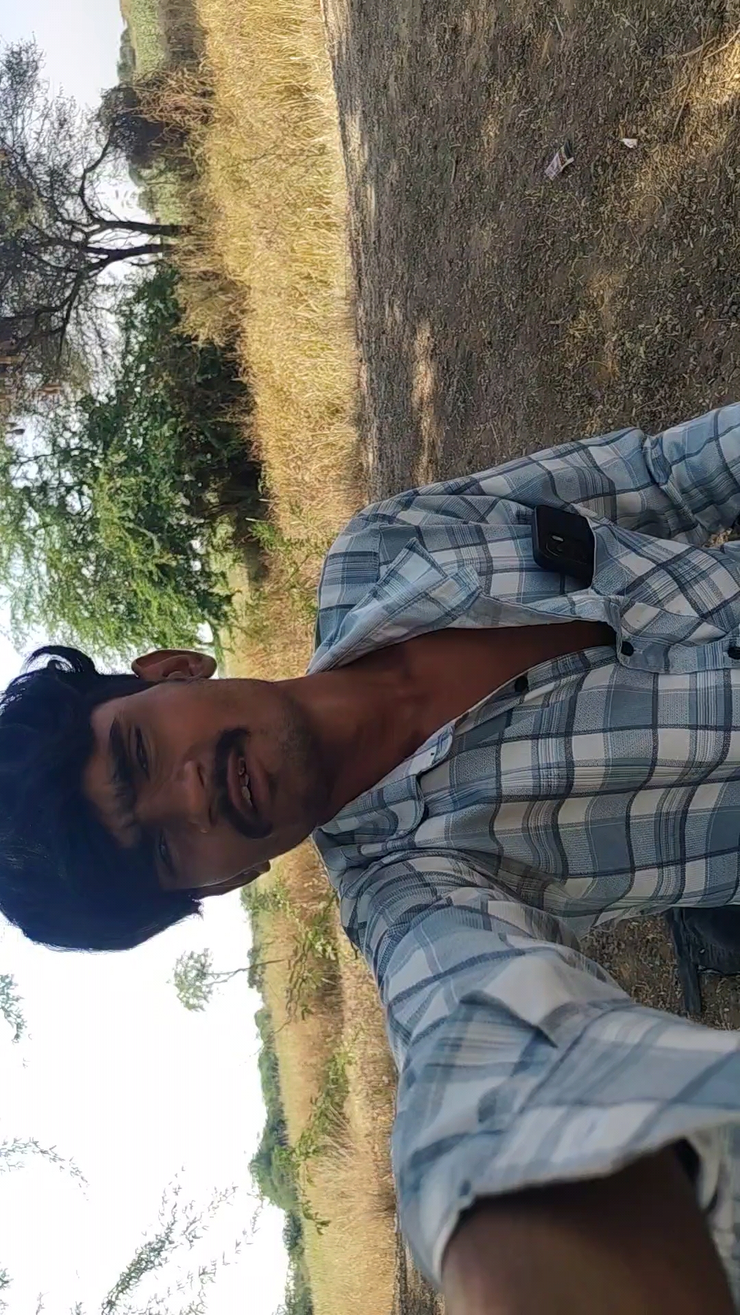 Gujrati vlogr