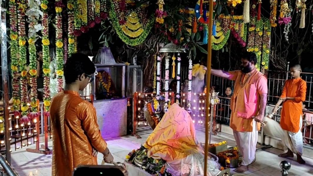નાગદેવતા મંદિર ખાતે ભસ્મ આરતી