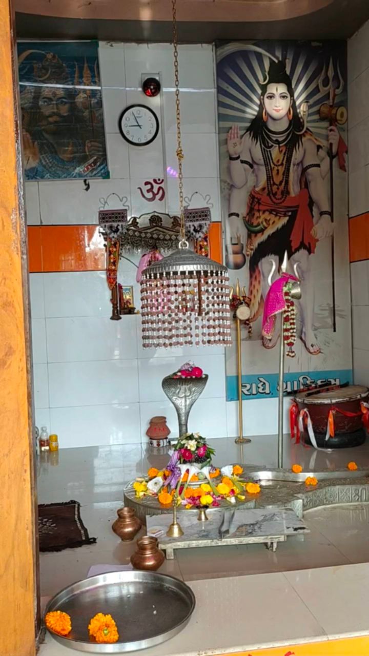 કમલેશ્વર મહાદેવ મંદિર ના દર્શન