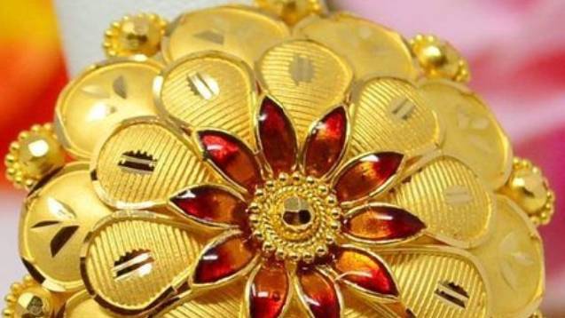 Gold jewellery mix design fancy ring Jodha ring