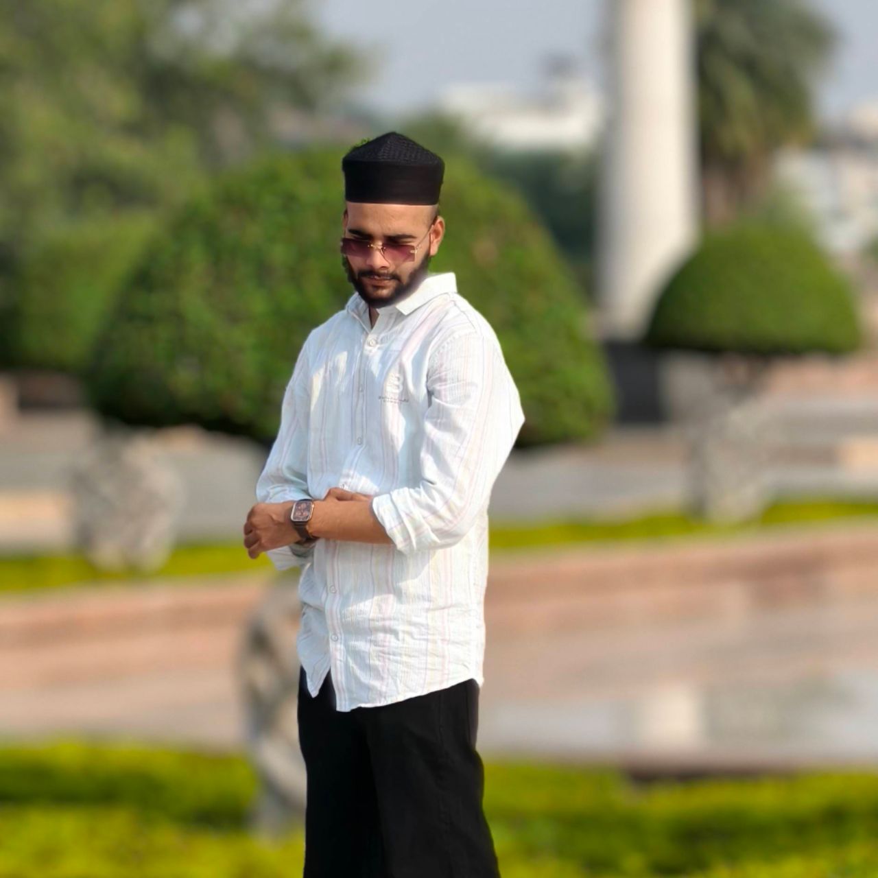 The medak shorts on Bideo