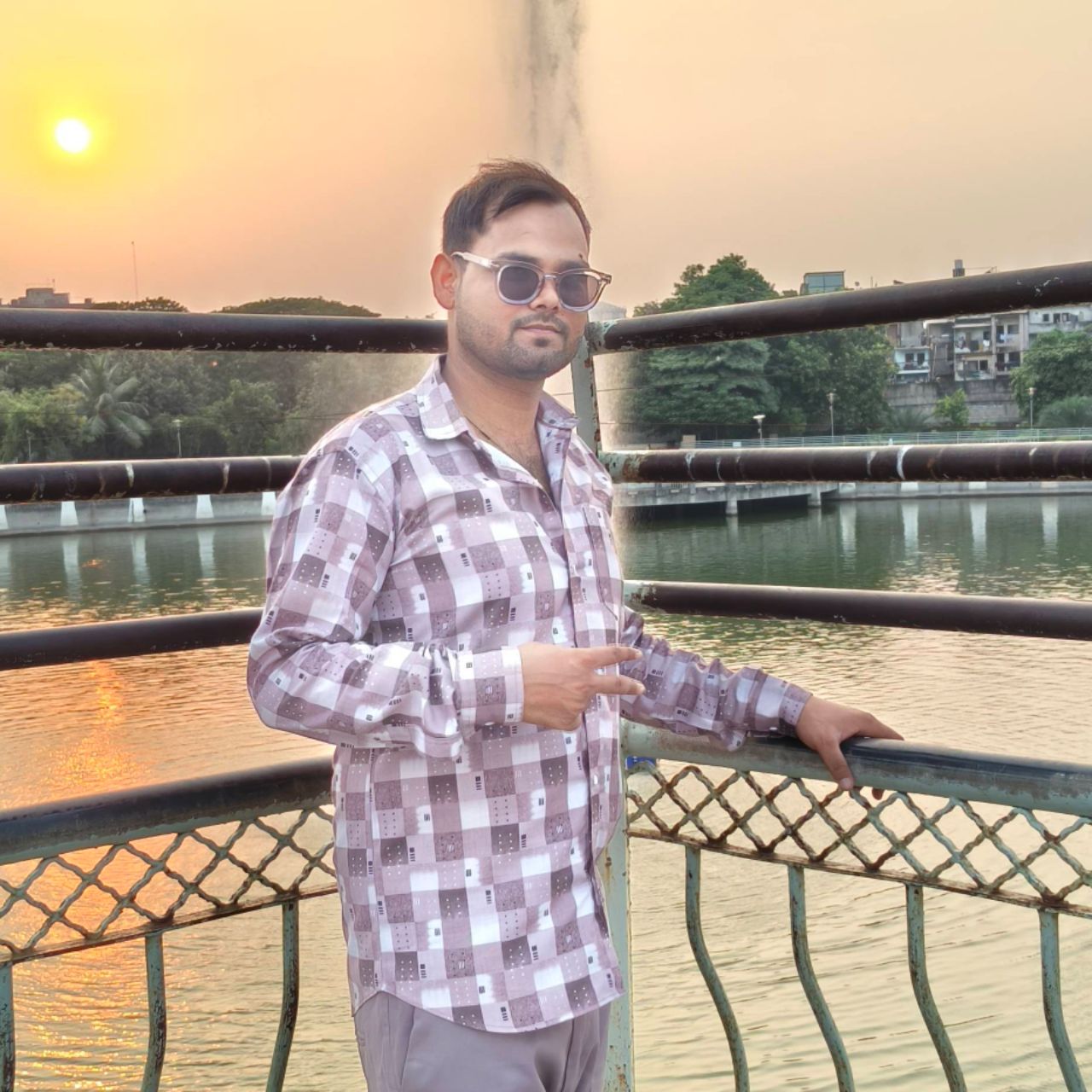 Mohd on Bideo