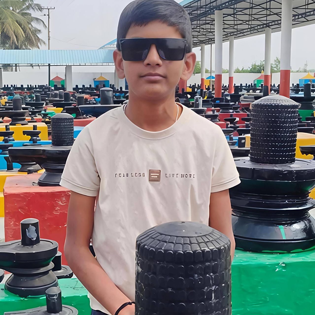 Study lover boy on Bideo