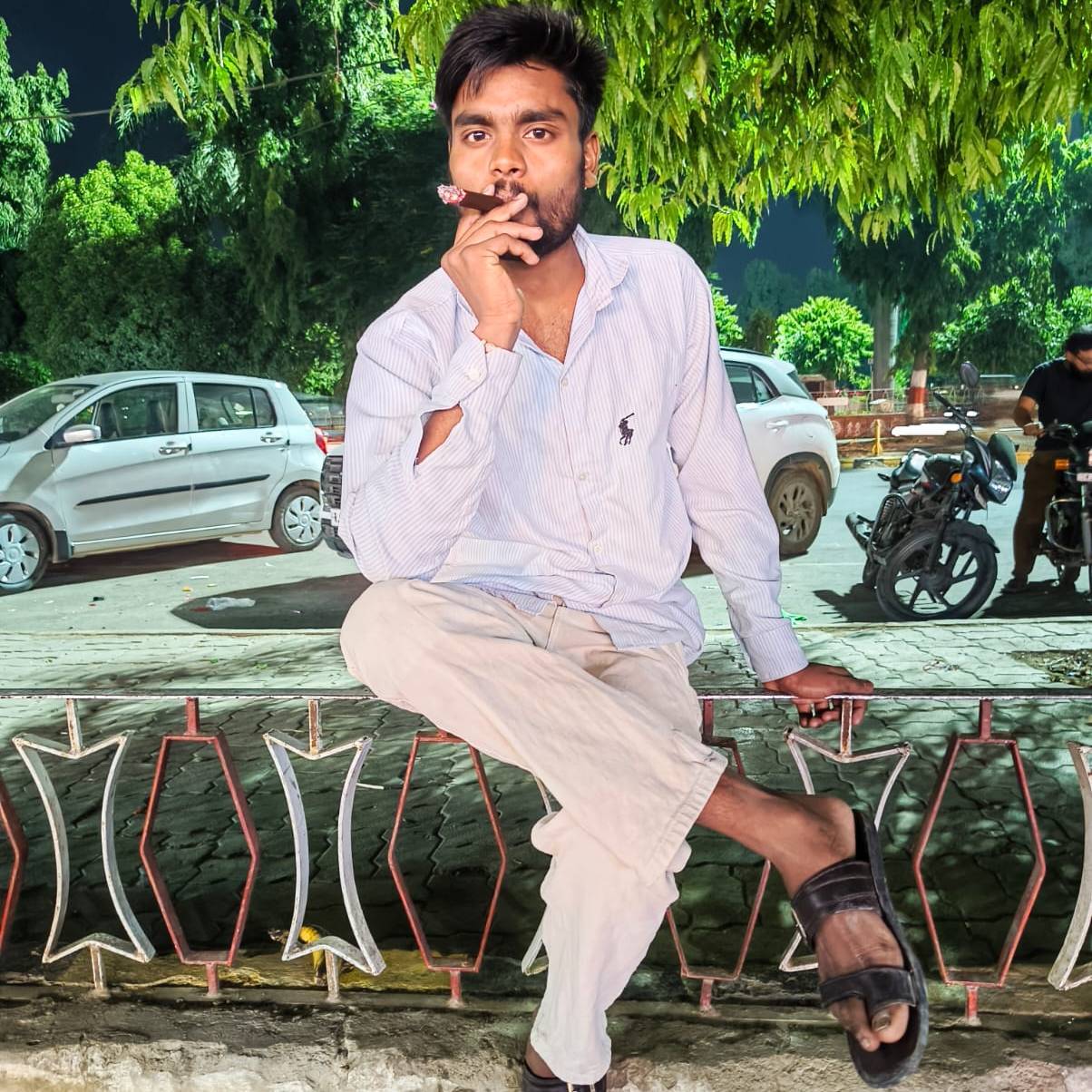 Vivek R Deewana on Bideo