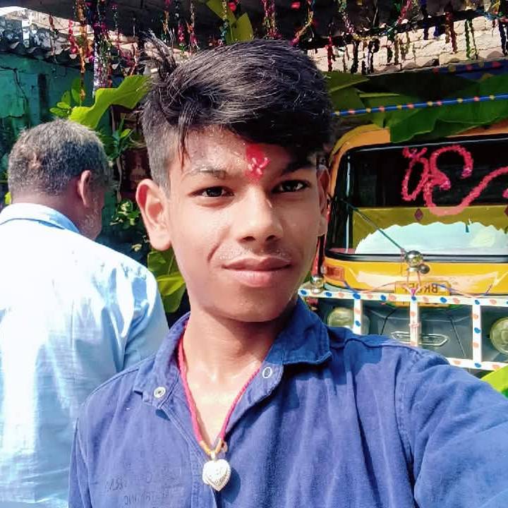Creator boy adarsh on Bideo