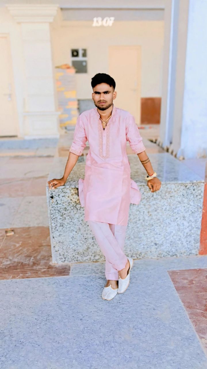 Post by Karan842925 on Bideo