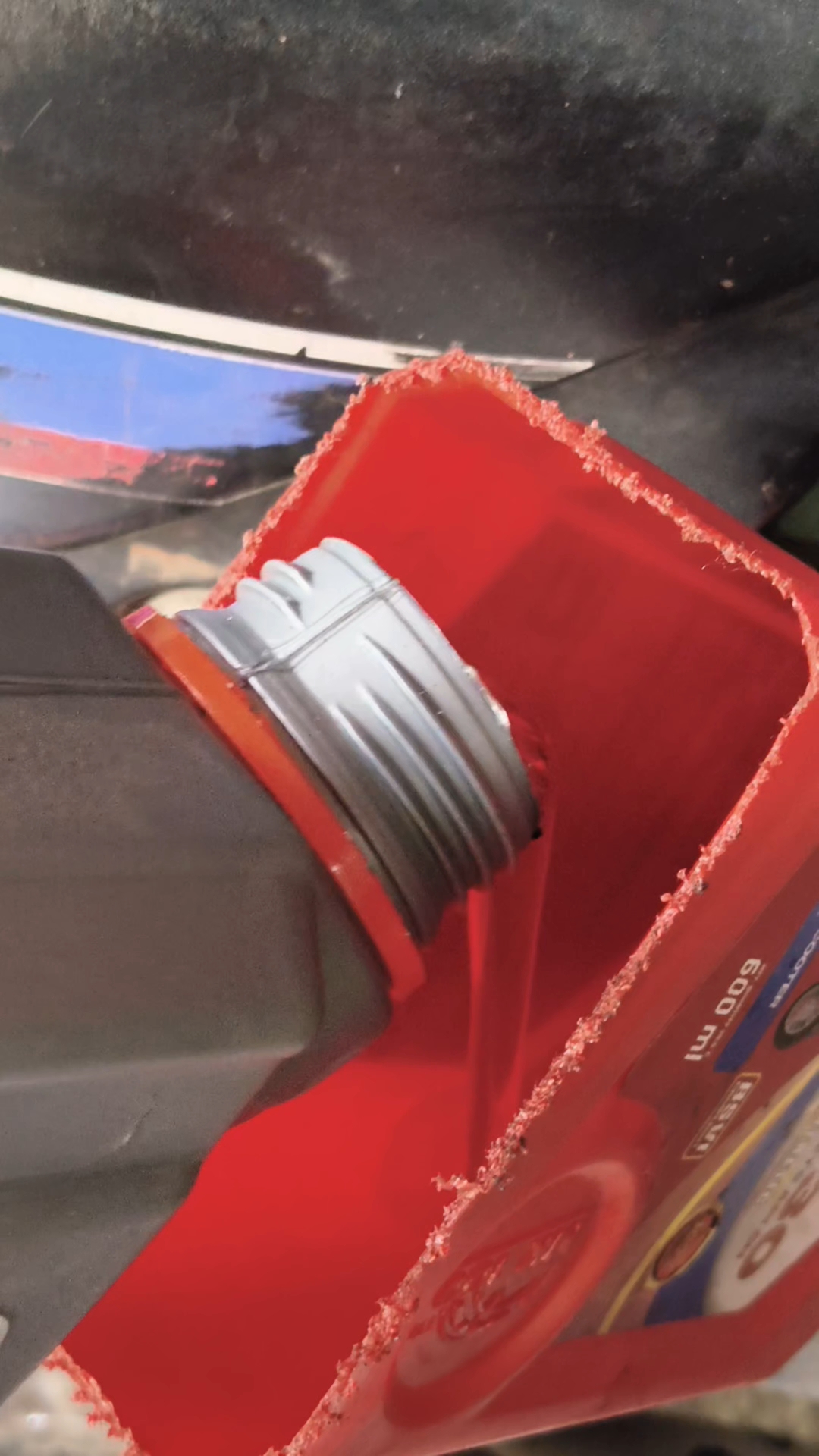 🏍️ Bike Engine Oil Change & Oil Leakage Problem Fixed! 🔧🔥 #BikeRepair #EngineOilChange