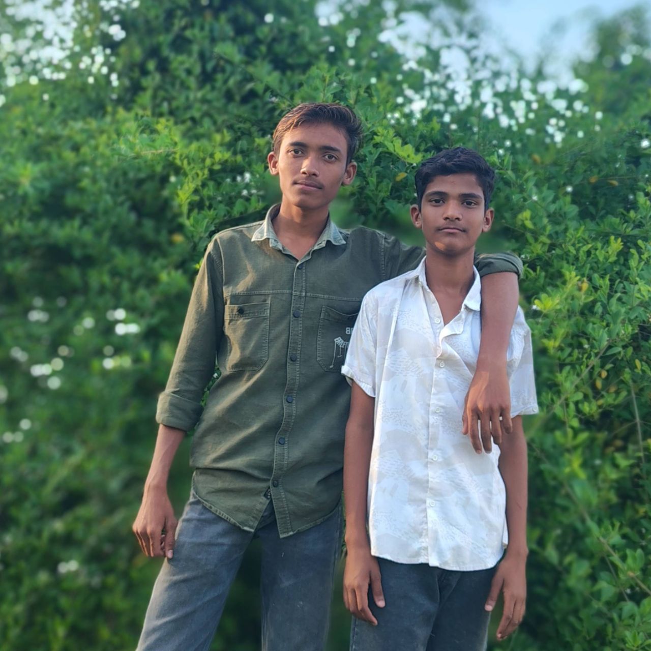 Jishan khan on Bideo