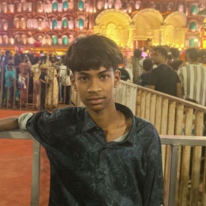 Ayushvlogs on Bideo