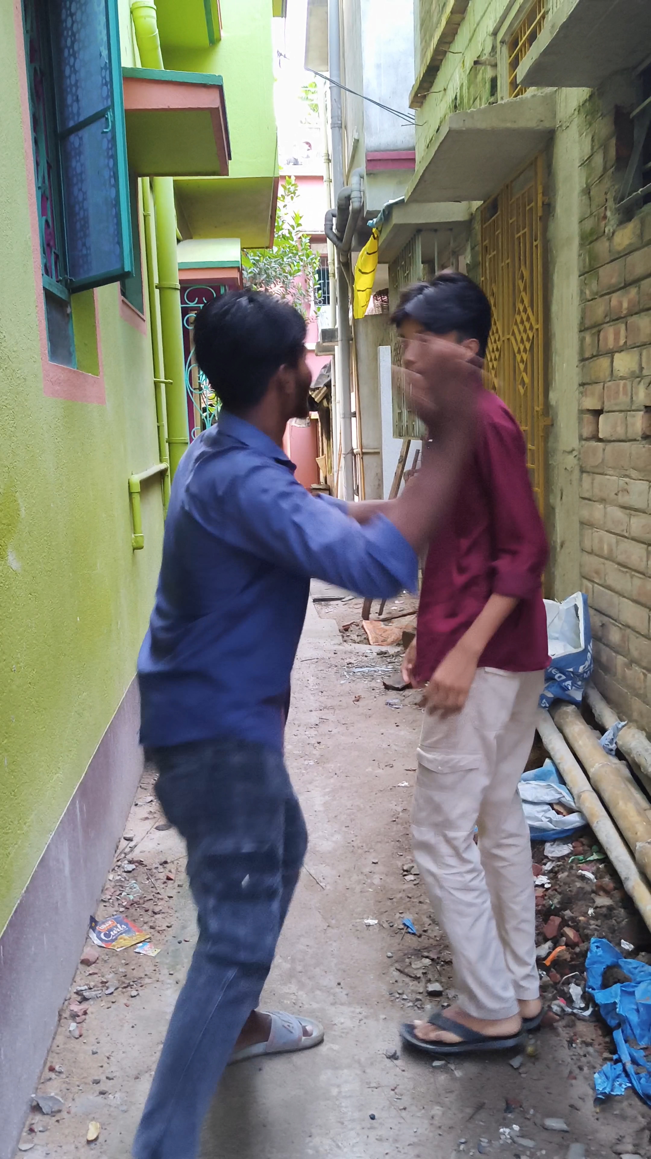 Vhai ko bulata hu