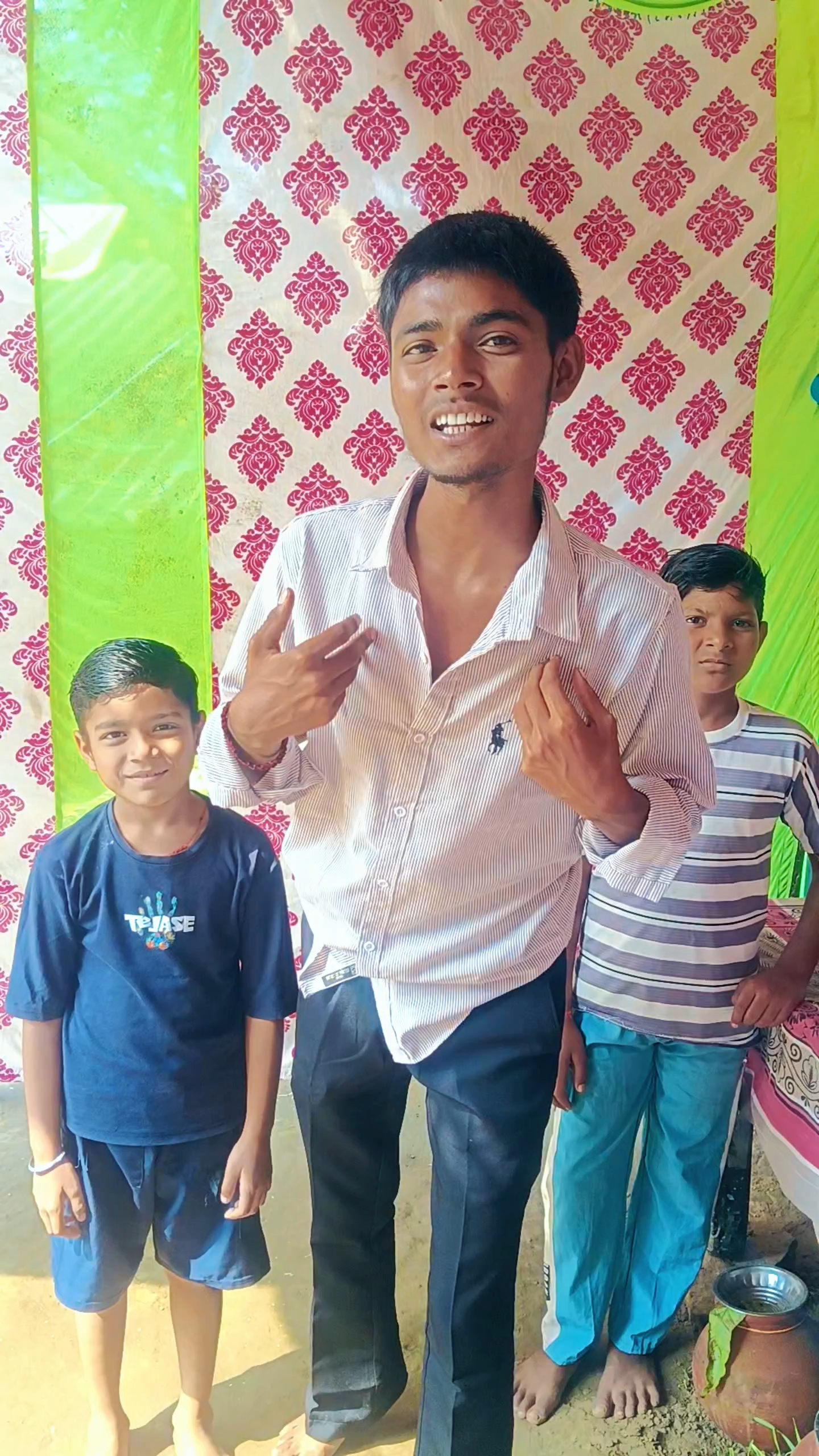शेर जी गुस्सा हो गए।🙏🤔😂

#viral

#comedy

#tranding

#navratri

#jaymatadi