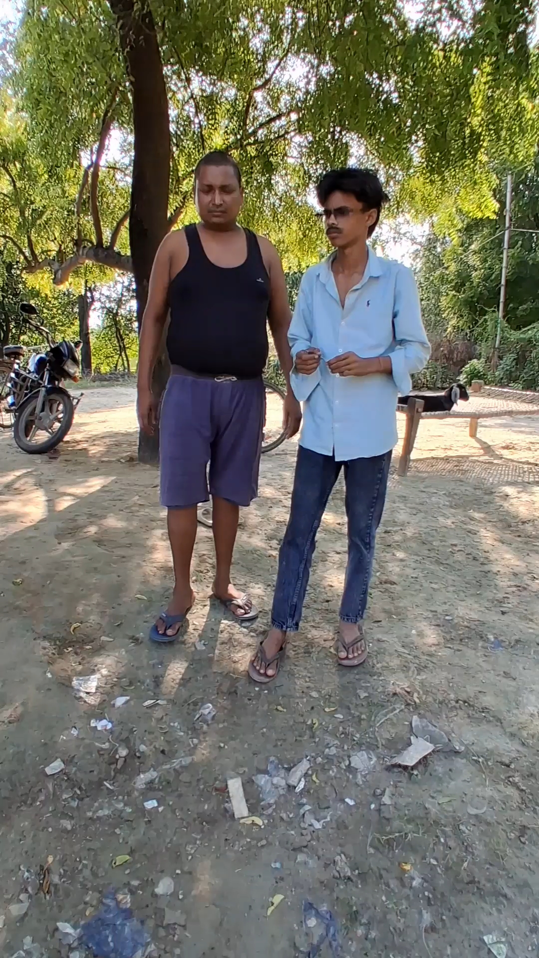 Bholkkad andha bakri kharidne aaya #funny #video #comedy