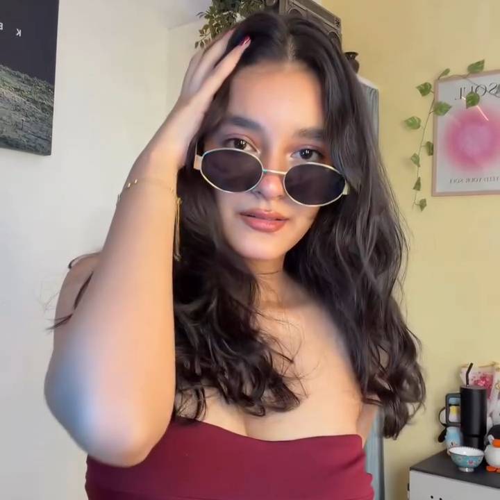Priya singh 01 on Bideo