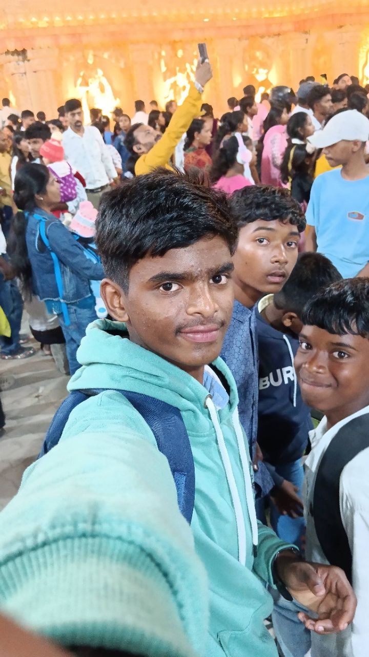 Durga Puja ma full enjoy