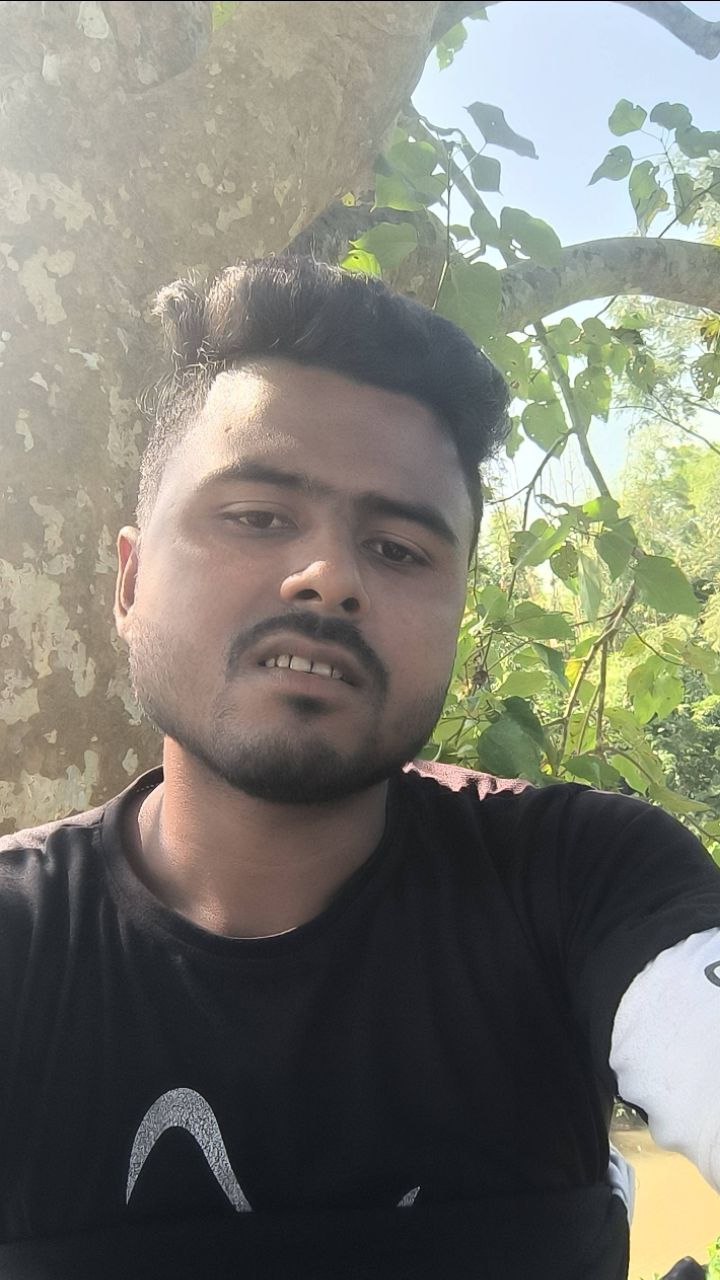 Dhurup Rathi jo abhi jo protest kar raha hai vah abhi London per chala gaya hai abhi Udhar jakar pro