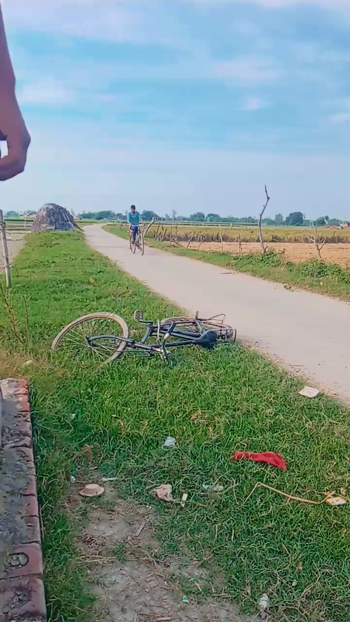 #viral#trending#short
#ytshort#ytyoutubeshort
#trending#vira#short#ahoto#brajesh#cycle#stand#
#brah