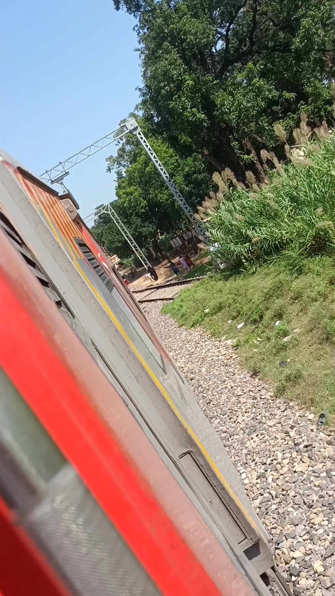 Train 🚂 views Guess Station Name
