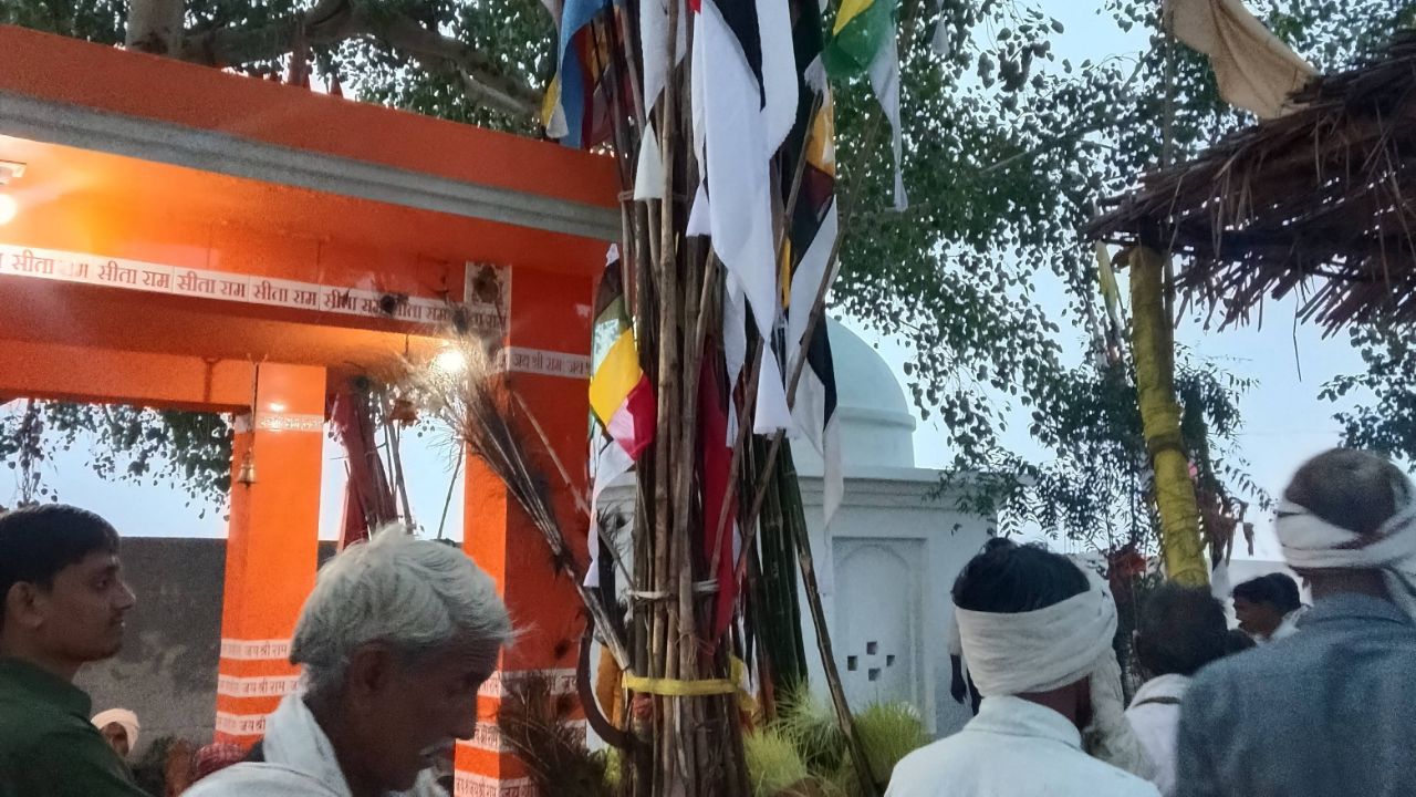 Hamare gaon mein Mata Rani ke jaware nikale hue hain