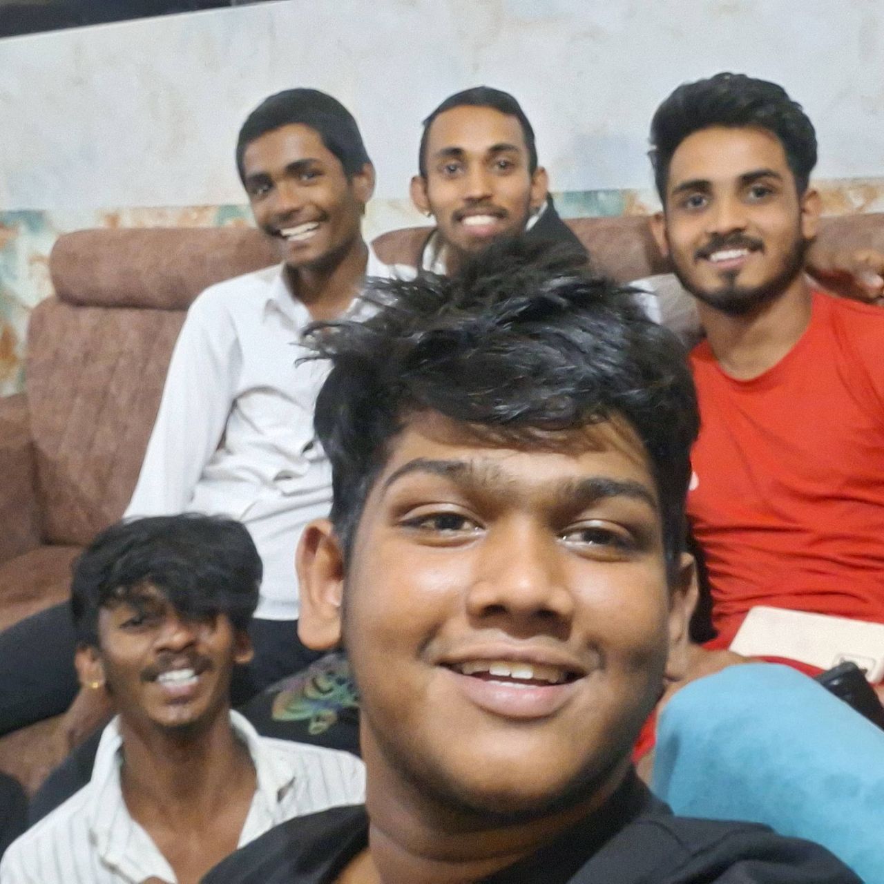 UVW Boy's on Bideo