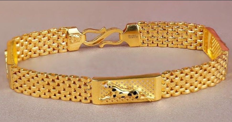 Post by Ss jeweller on Bideo