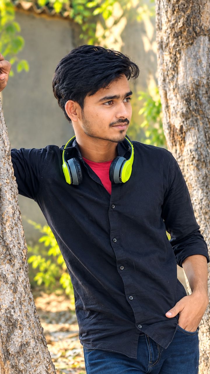 😔 हंसते चेहरे के पीछे भी दर्द होता है