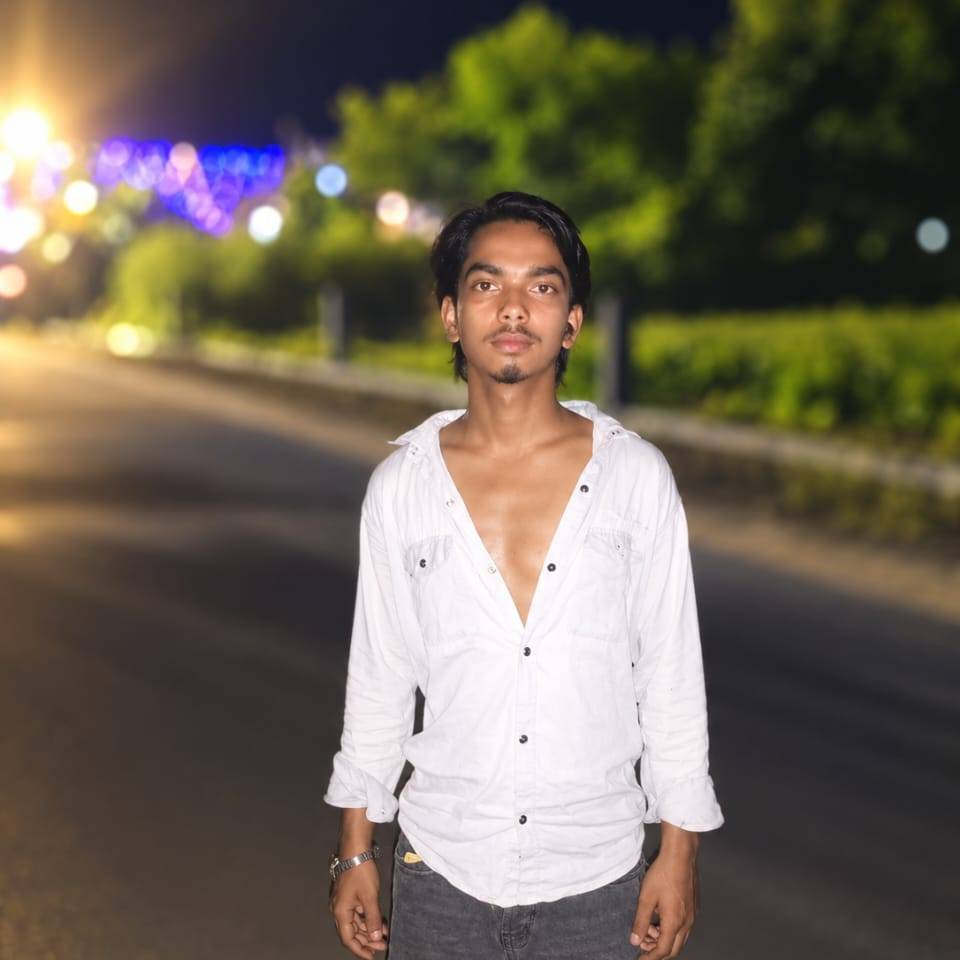 Monu Bhai vlogger on Bideo