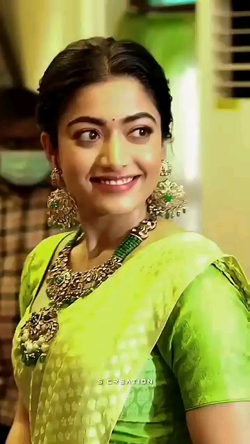 #Shorts 😍 Rashmika Mandanna Whatsapp Status || Cuteness Overload 🥰 || Full Screen Whatsapp Status