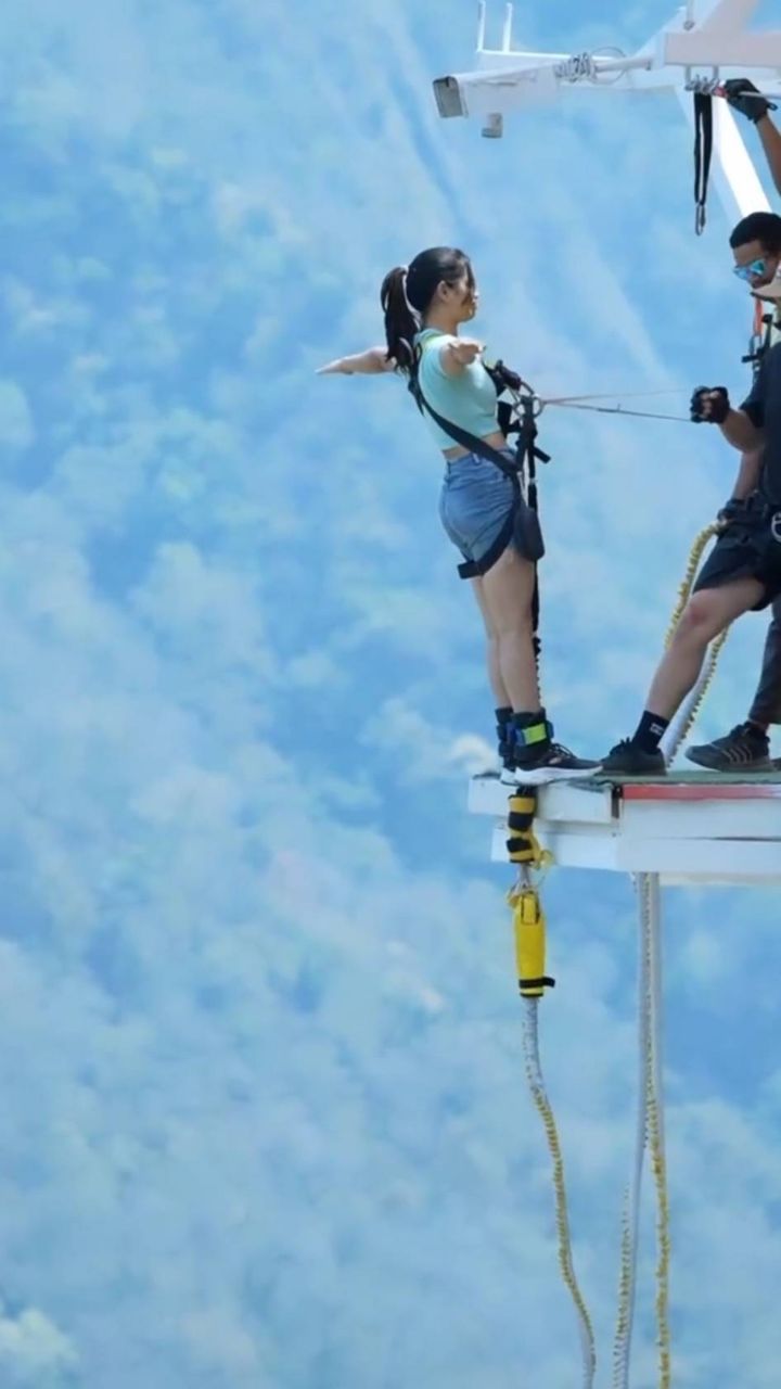 Normal drop VS Space Skydiving