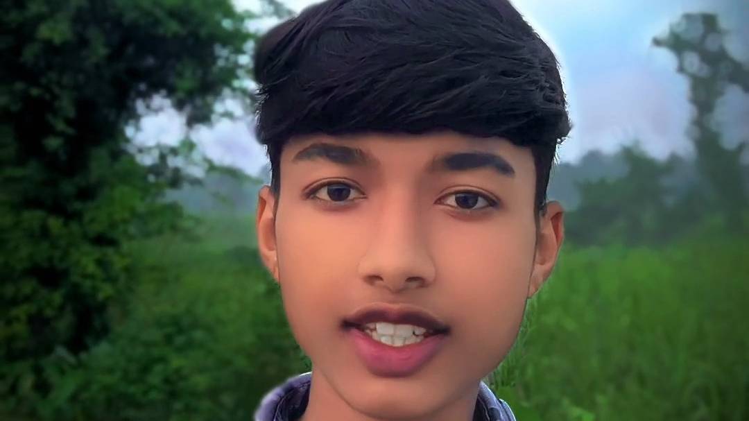 किसी की यादो मे खोये हुए #viralreels #shortvideo