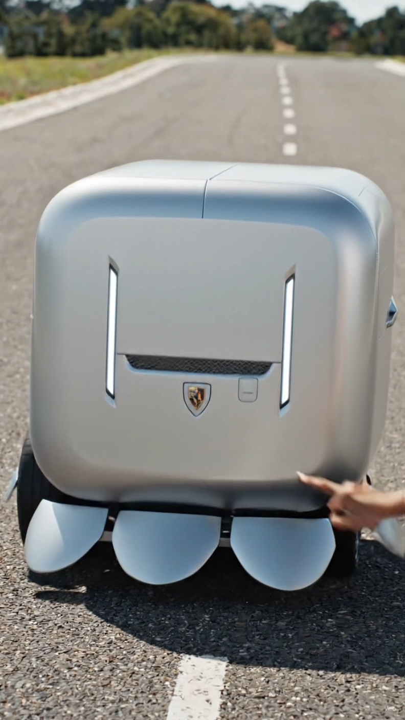 😱 Touch the Button & Transform! 🤯 Magic Box Turns Into a Car 🚗 & Helicopter 🚁 #Shorts