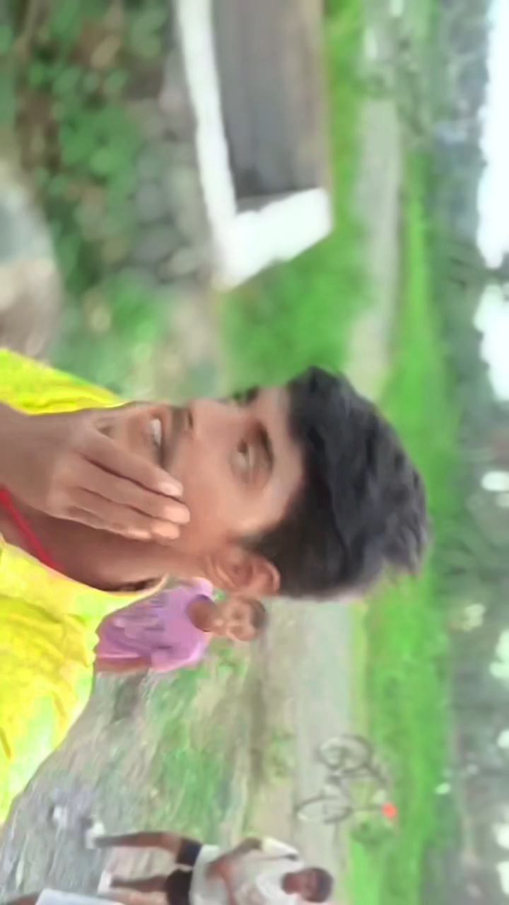 #सुकून बच्चों पर अच्छे लगते हैं मर्दों पर नहीं#video