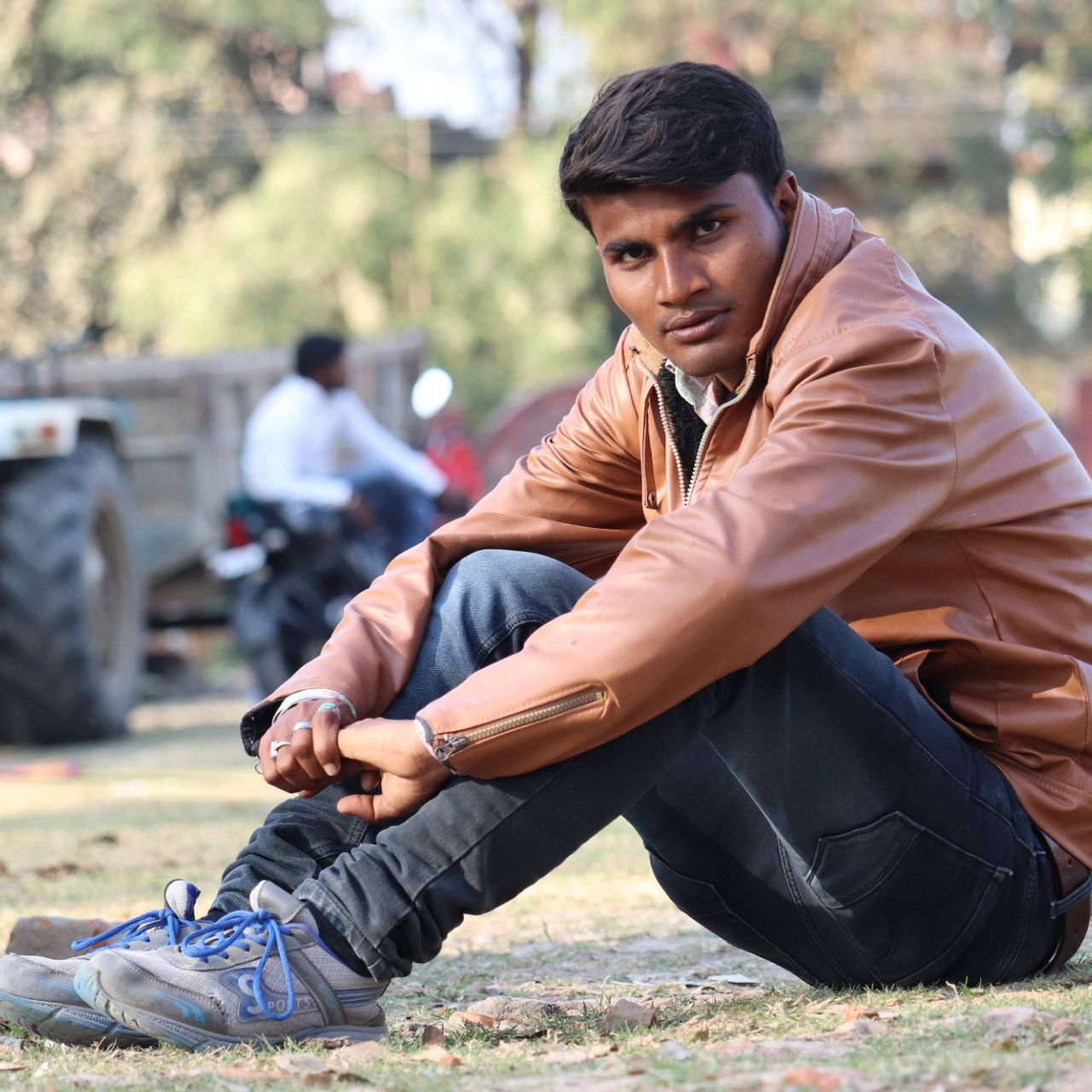 Raushan Kumar pal on Bideo