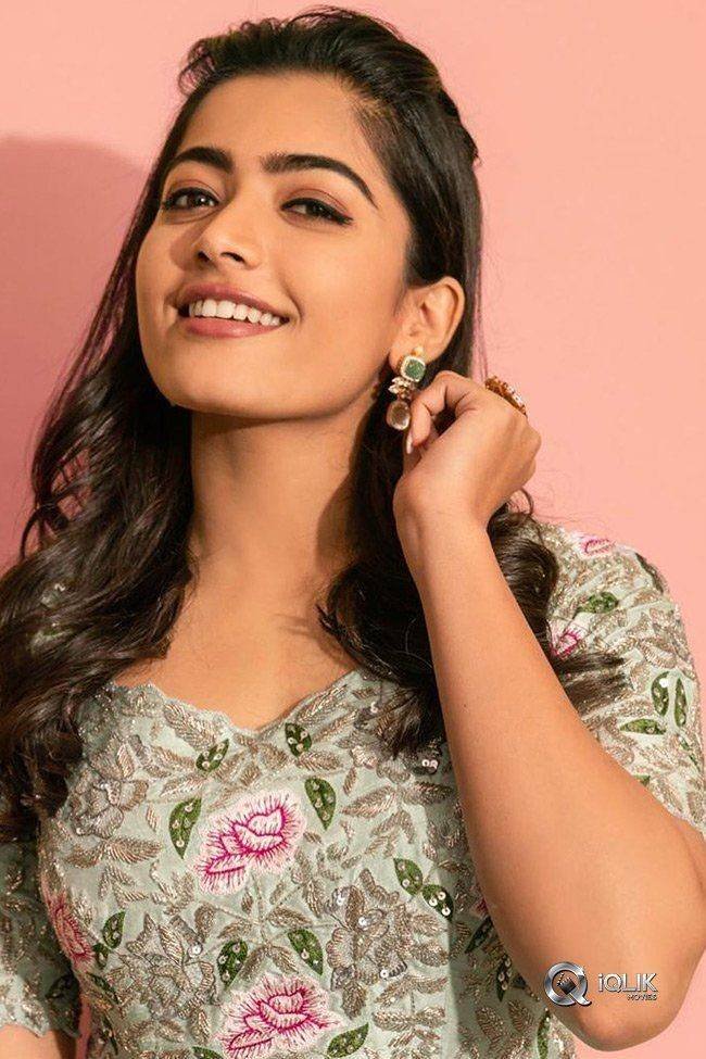 Post by Rashmika_mandanna on Bideo